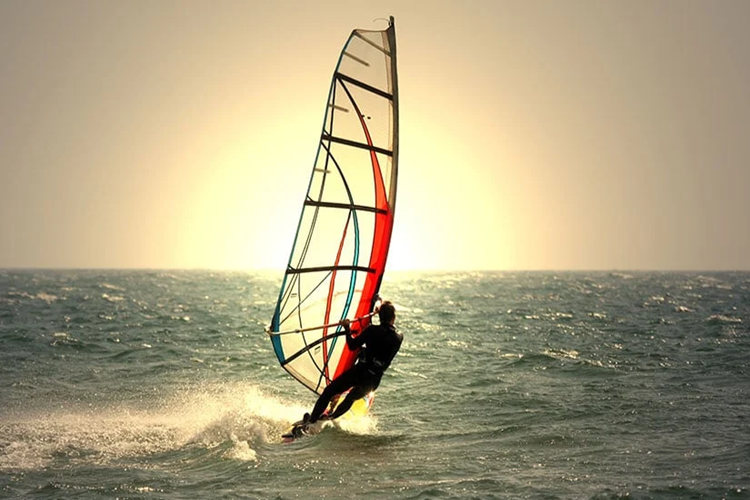 Manavgat Zıplama Rüzgar Sörfü